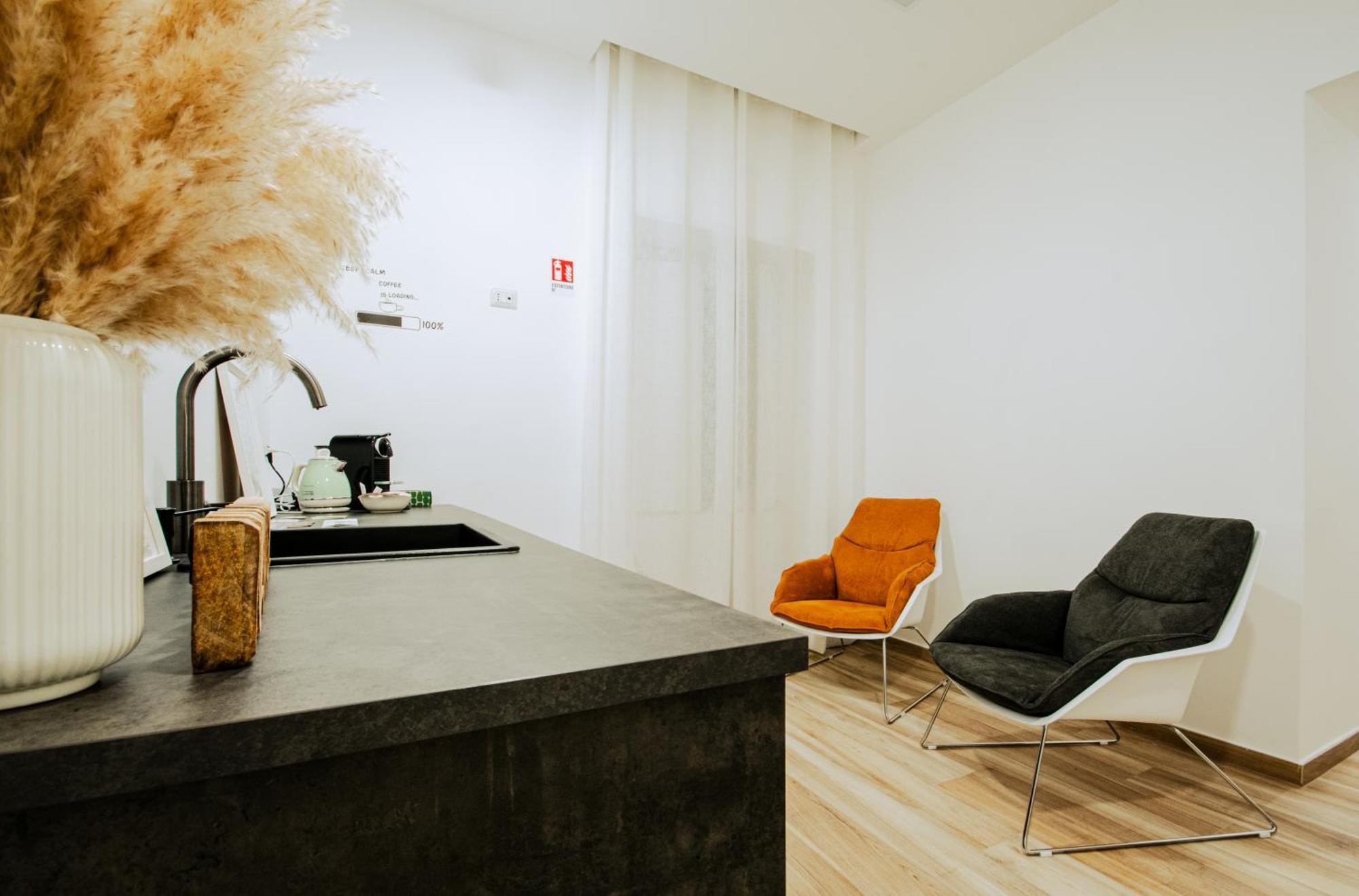 B&B Lara'S Home By I Borbone Napoli Bagian luar foto