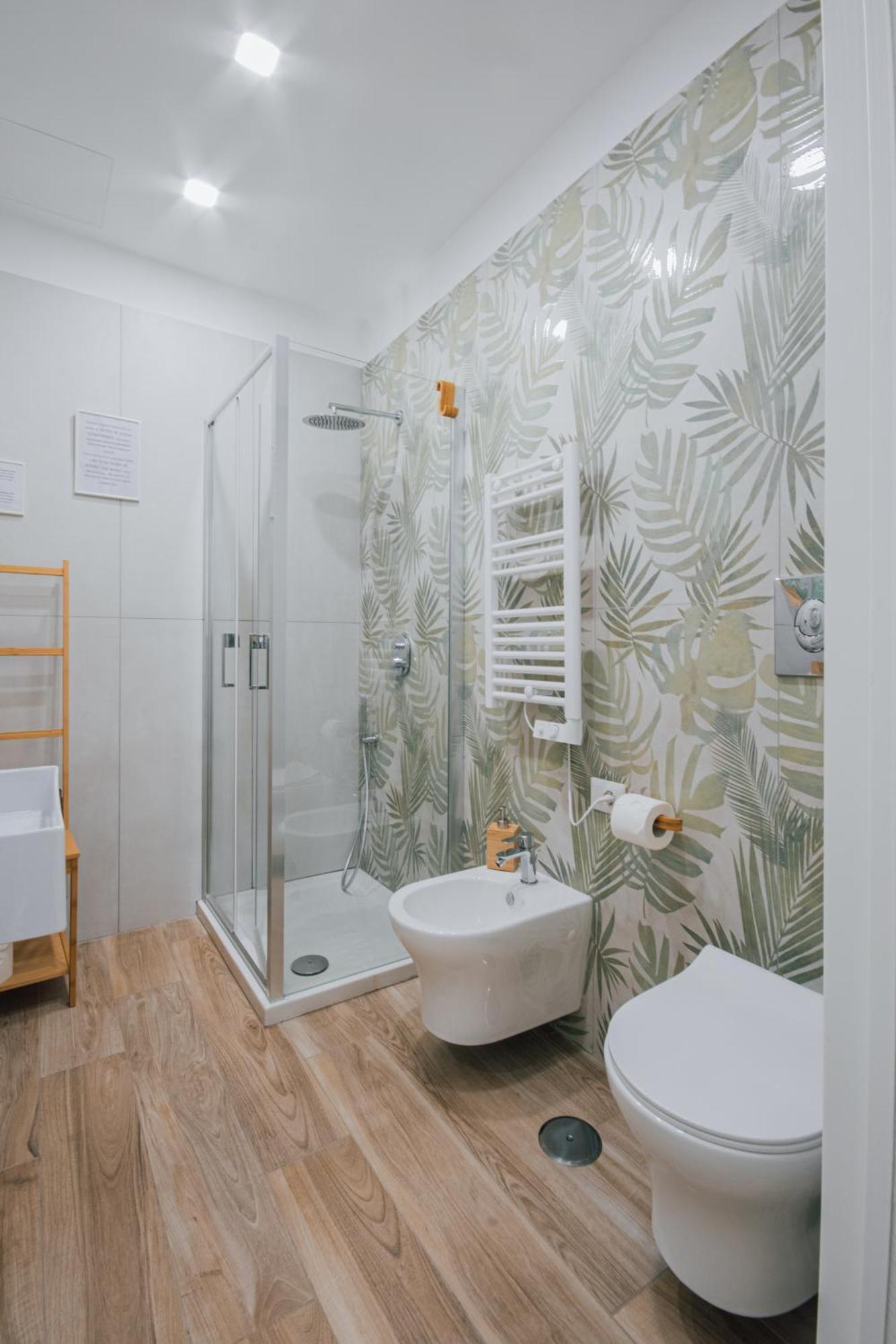 B&B Lara'S Home By I Borbone Napoli Bagian luar foto