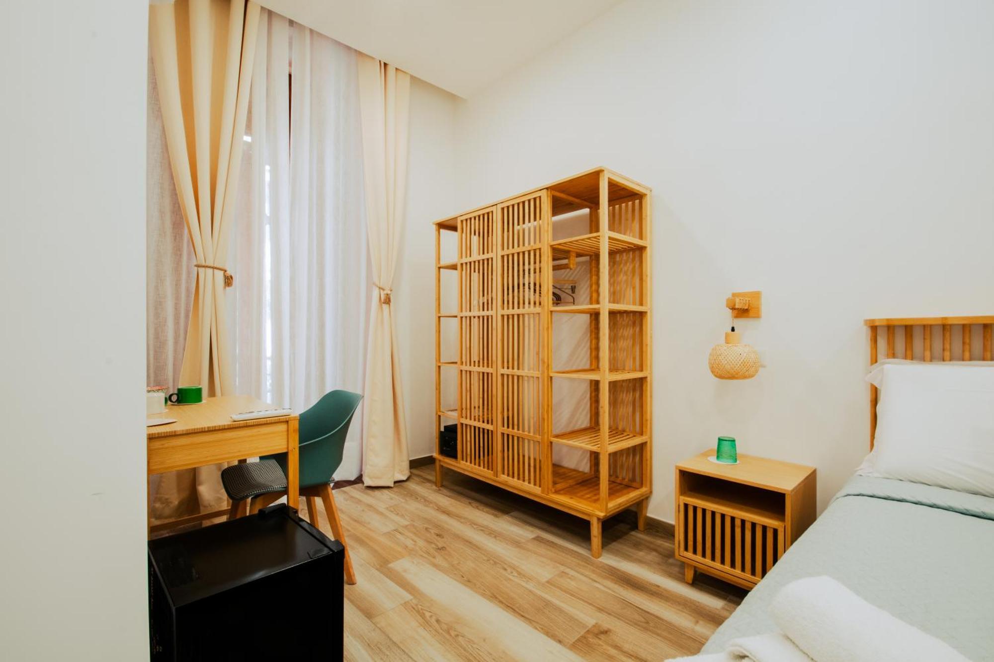 B&B Lara'S Home By I Borbone Napoli Bagian luar foto