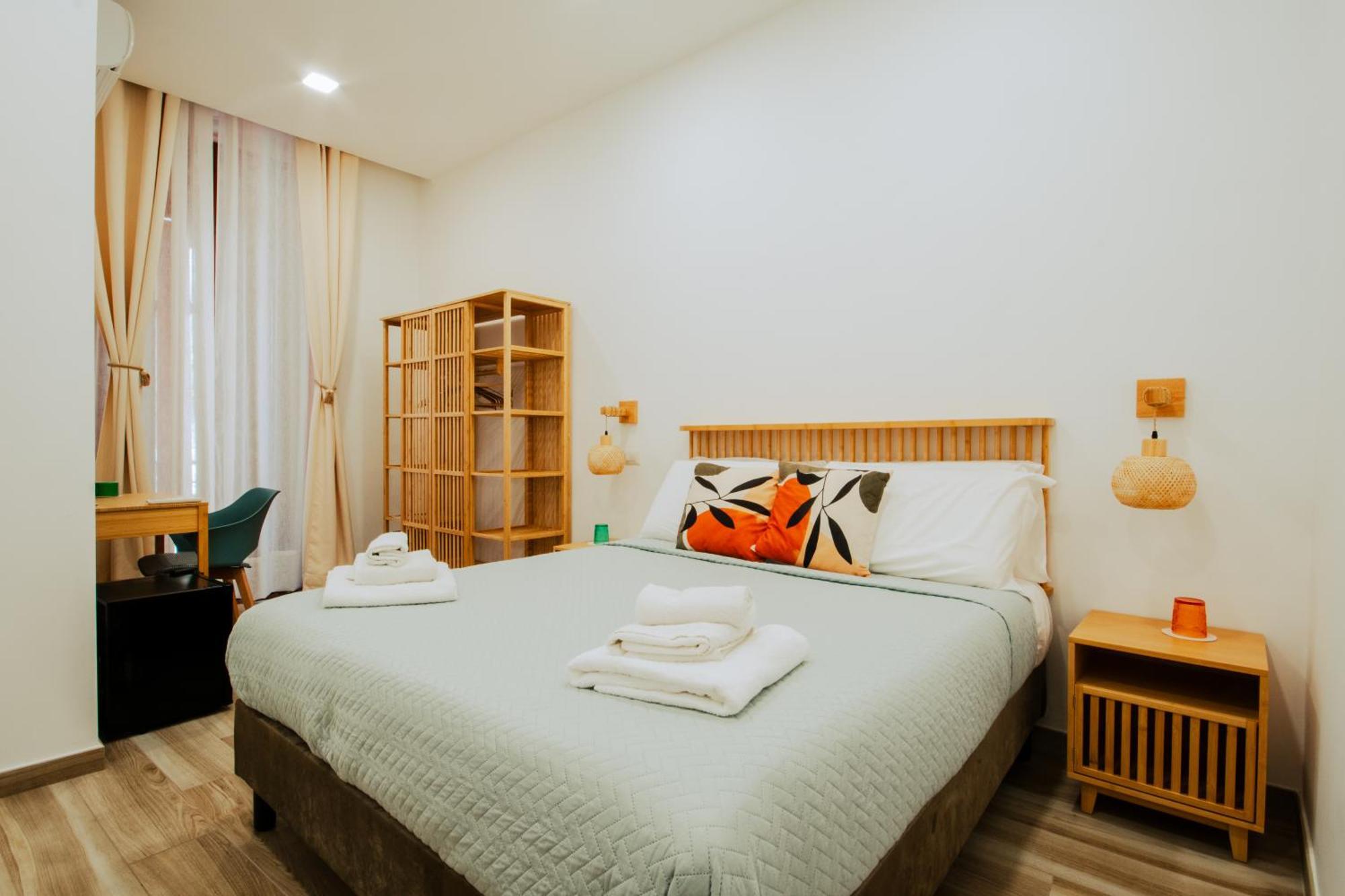 B&B Lara'S Home By I Borbone Napoli Bagian luar foto